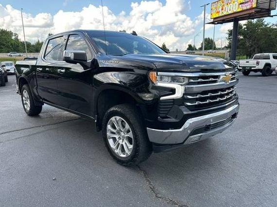 CHEVROLET SILVERADO 2023 2GCUDGED7P1105465 image