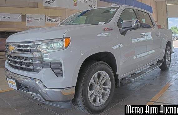 CHEVROLET SILVERADO 2023 2GCUDGED4P1118352 image