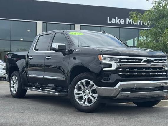 CHEVROLET SILVERADO 2023 2GCUDGED4P1122661 image