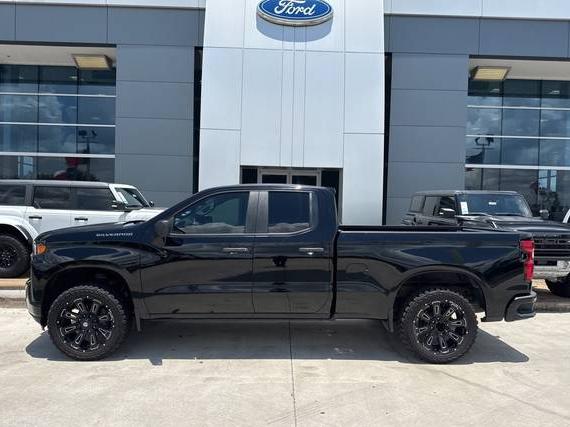 CHEVROLET SILVERADO 2019 1GCRWBEH4KZ242255 image