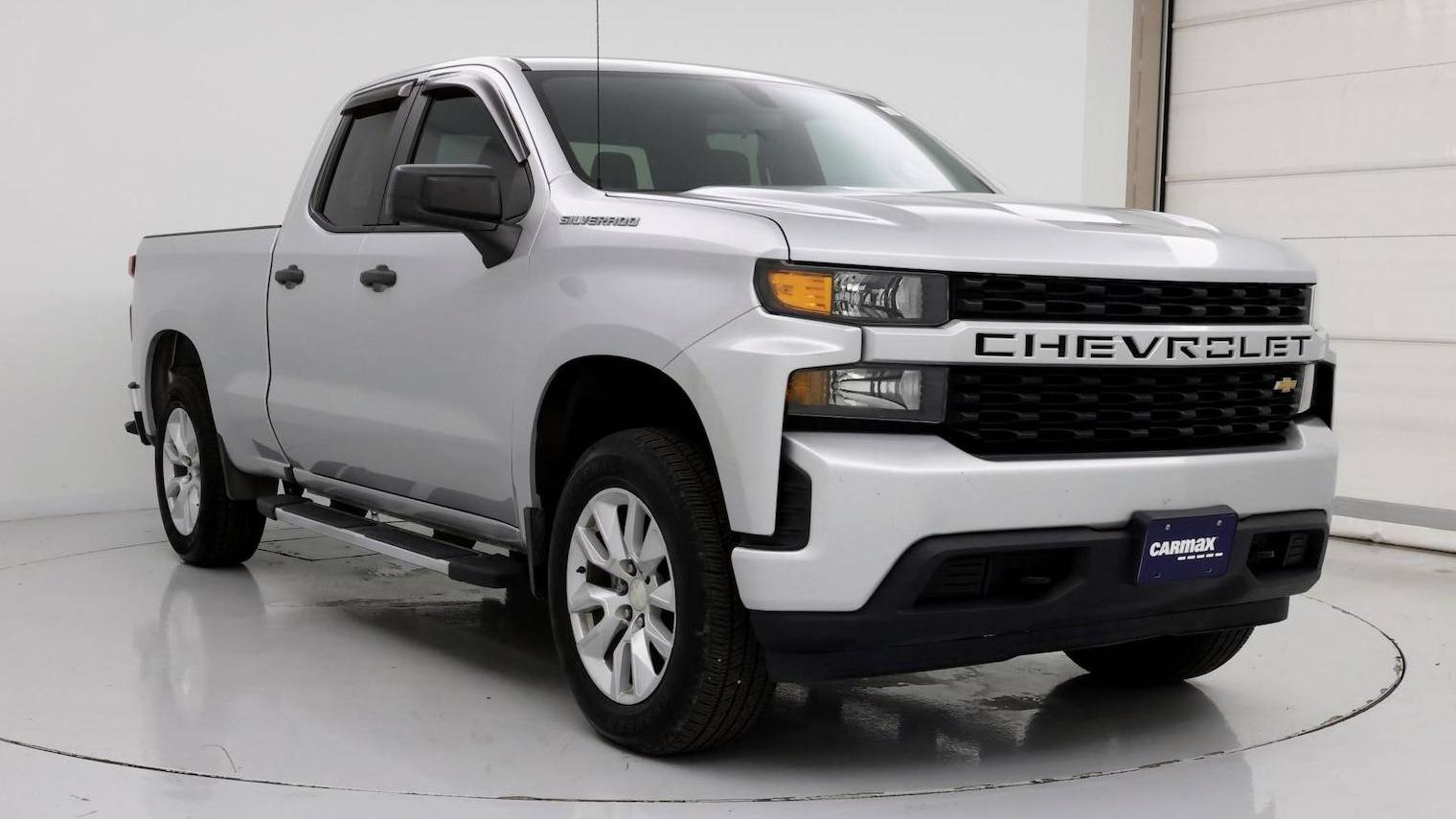 CHEVROLET SILVERADO 2019 1GCRWBEH3KZ240870 image