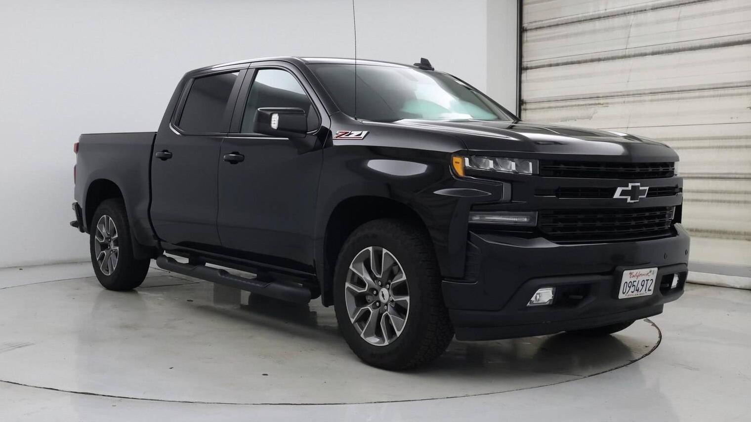 CHEVROLET SILVERADO 2019 1GCUYEED9KZ134345 image