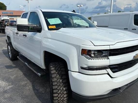 CHEVROLET SILVERADO 2018 1GCVKPEC9JZ340126 image