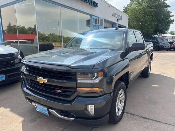 CHEVROLET SILVERADO 2018 3GCUKREC3JG253295 image