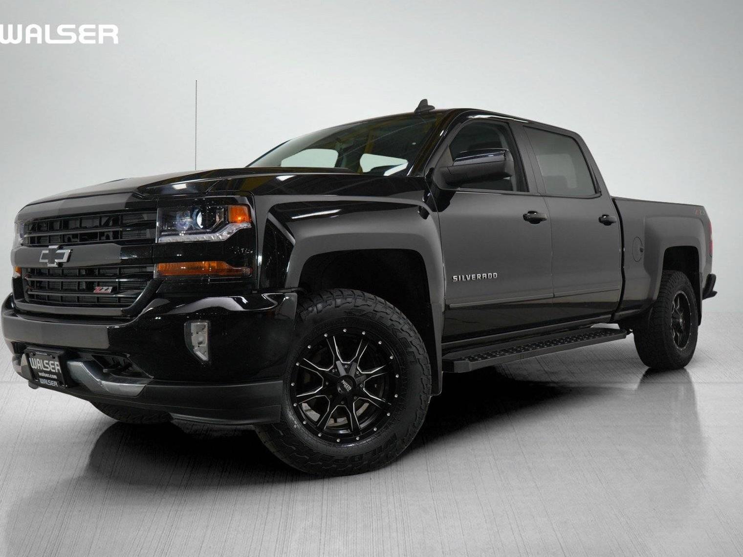 CHEVROLET SILVERADO 2018 3GCUKREC6JG366111 image