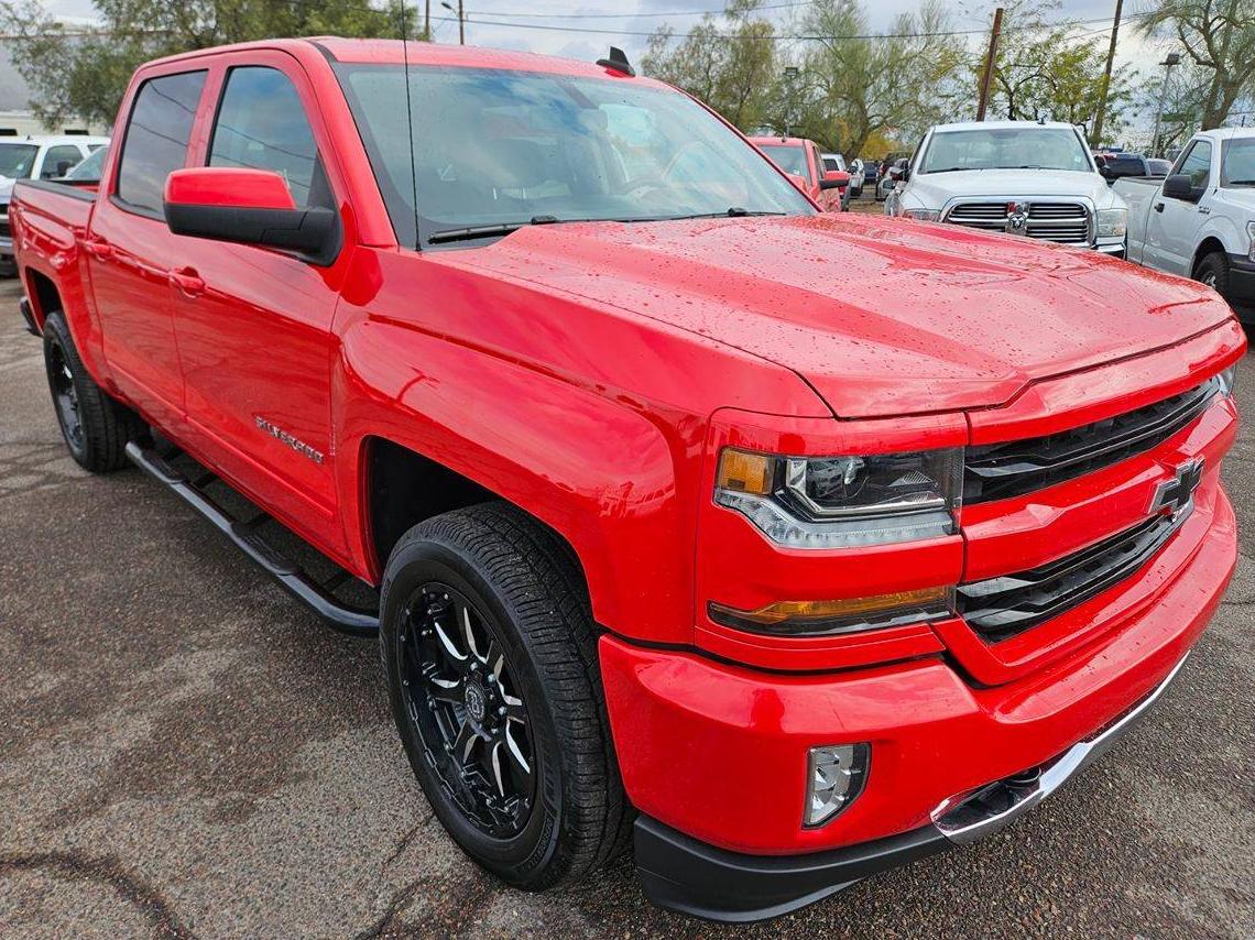 CHEVROLET SILVERADO 2018 3GCUKREC2JG280262 image