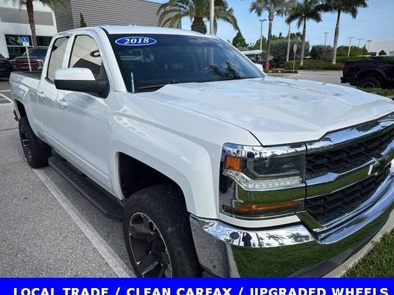 CHEVROLET SILVERADO 2018 1GCRCREH4JZ174023 image
