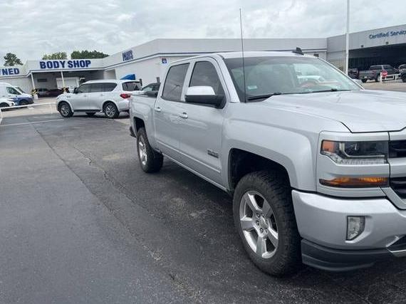 CHEVROLET SILVERADO 2018 3GCUKREC3JG451231 image