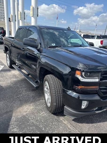 CHEVROLET SILVERADO 2018 3GCUKREC6JG590916 image