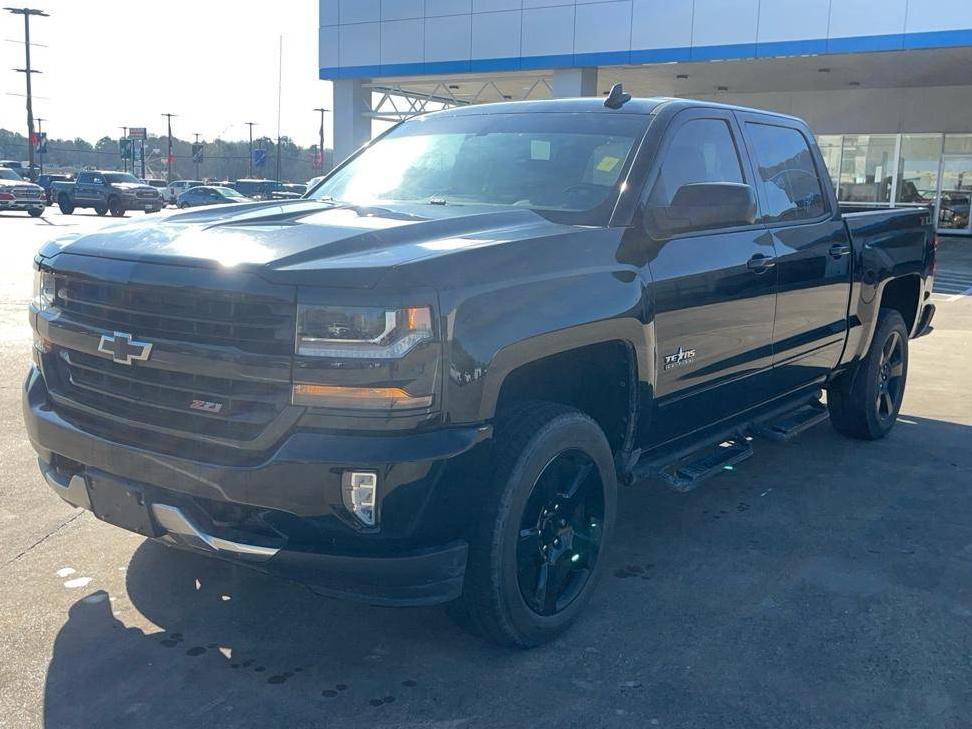 CHEVROLET SILVERADO 2018 3GCUKREC7JG168234 image