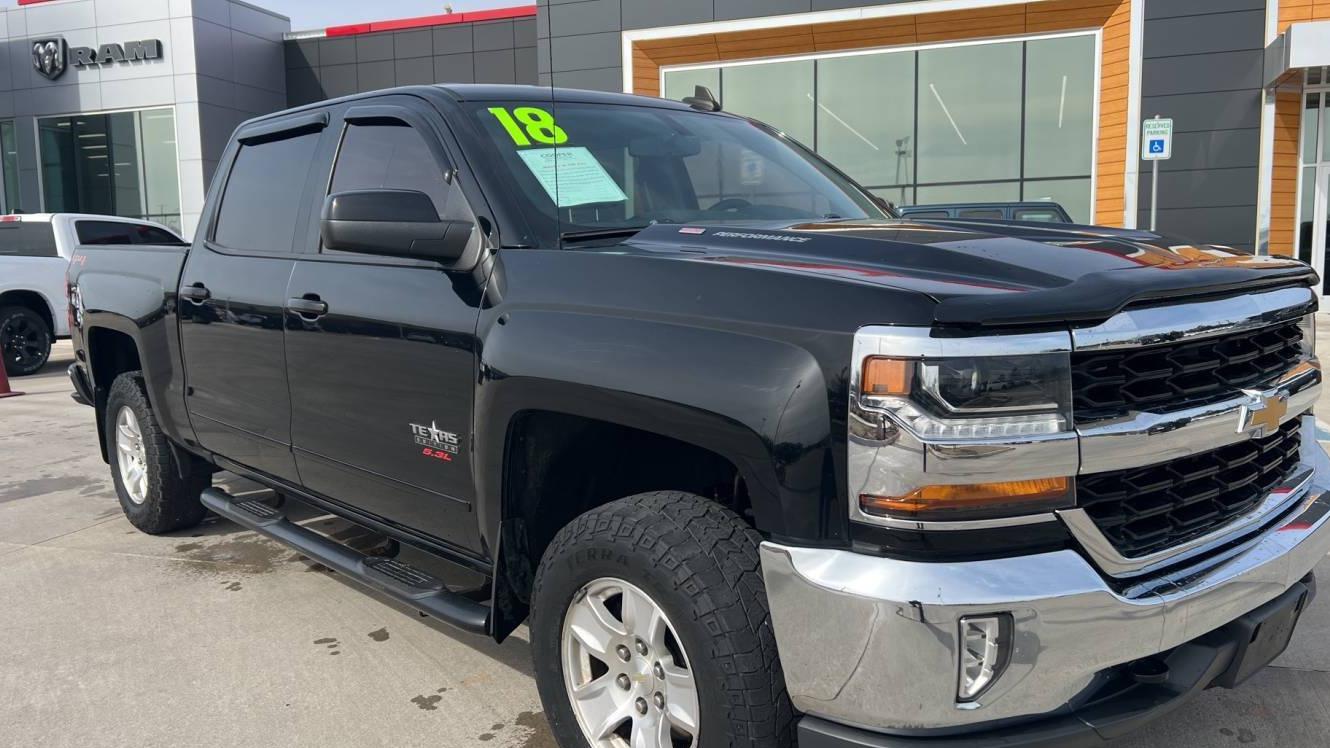 CHEVROLET SILVERADO 2018 3GCUKREC7JG560498 image