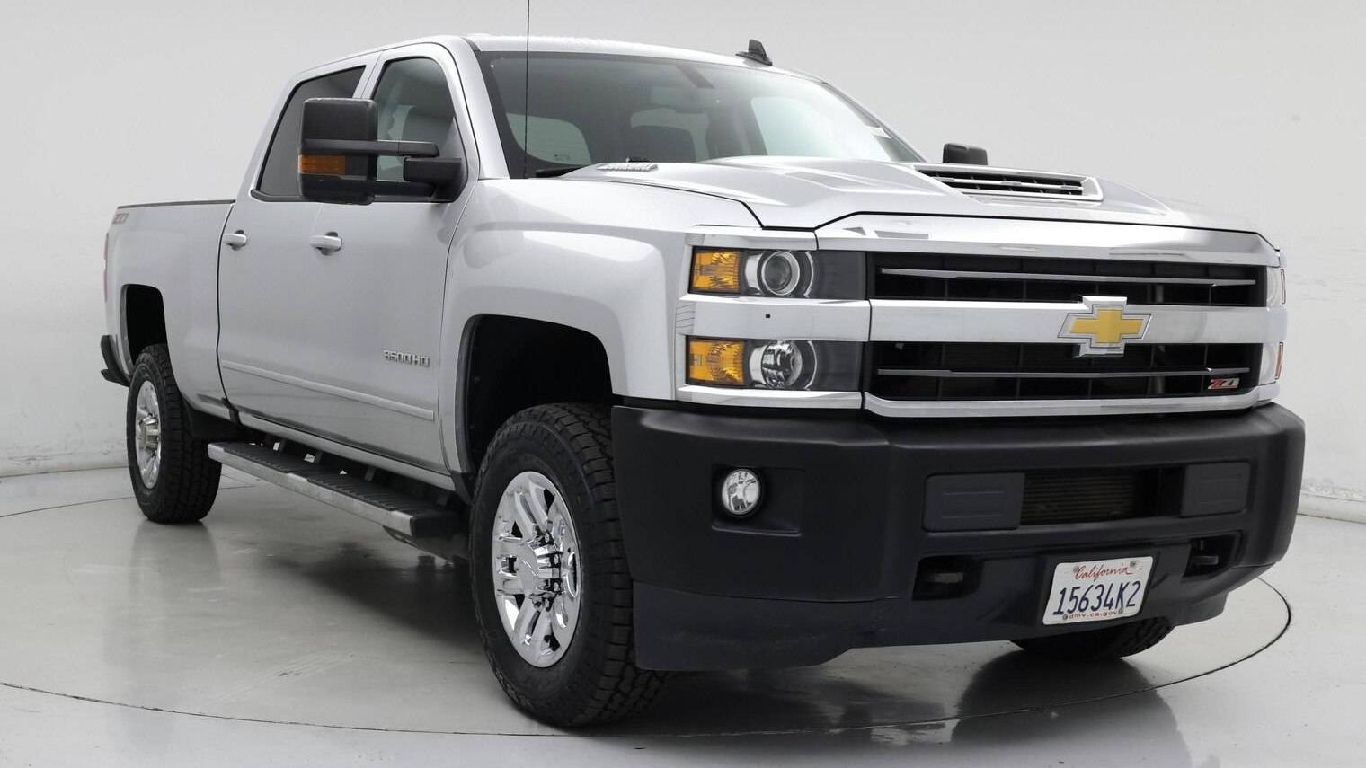 CHEVROLET SILVERADO 2018 1GC4KZCY5JF116326 image