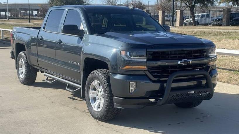 CHEVROLET SILVERADO 2018 3GCUKREC2JG194658 image