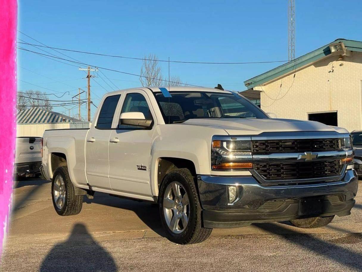 CHEVROLET SILVERADO 2018 1GCRCREC7JZ360448 image