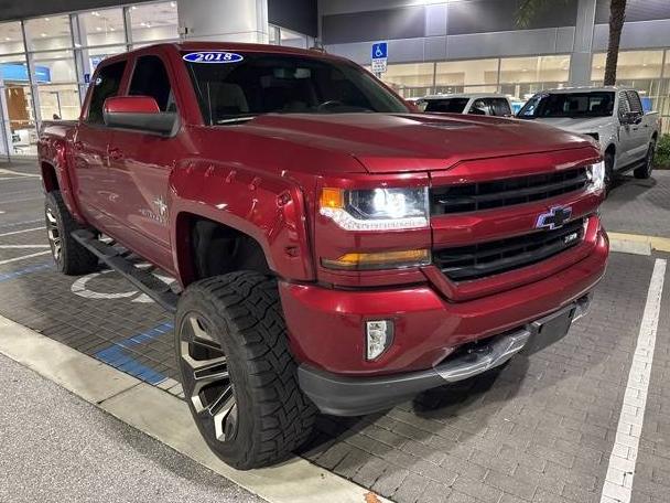 CHEVROLET SILVERADO 2018 3GCUKREC2JG529028 image