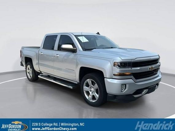 CHEVROLET SILVERADO 2018 3GCUKREC5JG202834 image