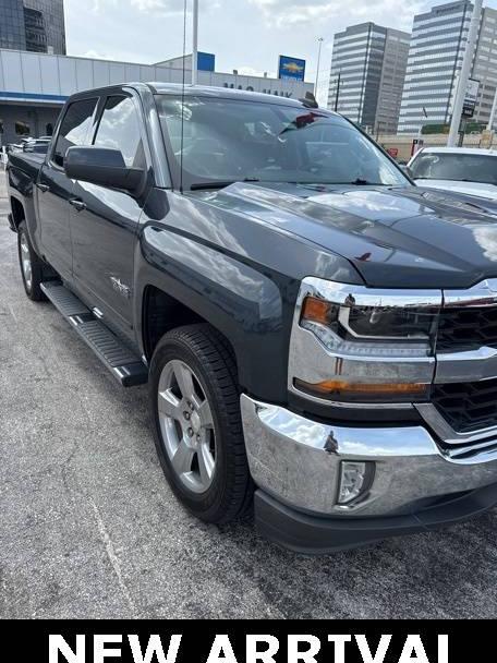 CHEVROLET SILVERADO 2018 3GCPCREC0JG467560 image
