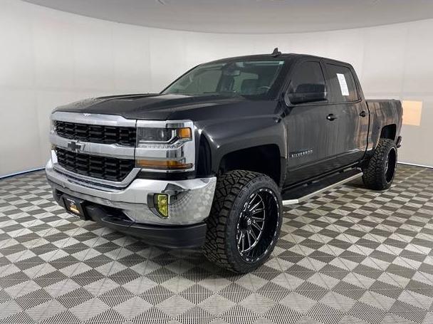 CHEVROLET SILVERADO 2018 3GCUKRER3JG256170 image