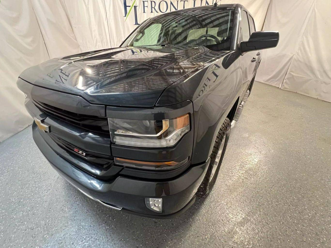 CHEVROLET SILVERADO 2018 3GCUKREC2JG117501 image