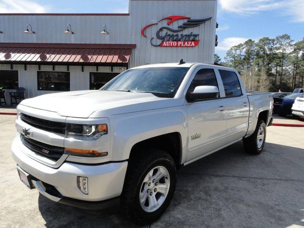 CHEVROLET SILVERADO 2018 3GCUKREC0JG556566 image