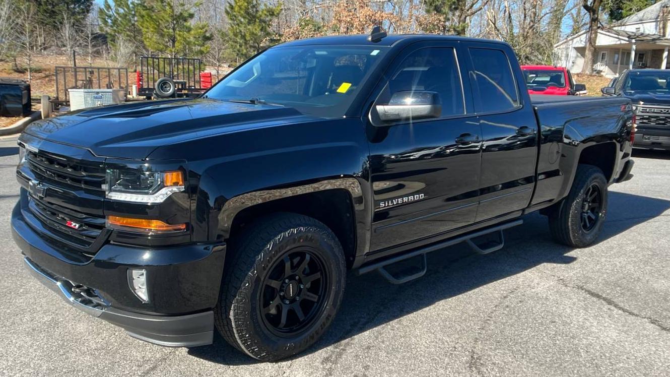 CHEVROLET SILVERADO 2018 1GCVKREC6JZ251318 image