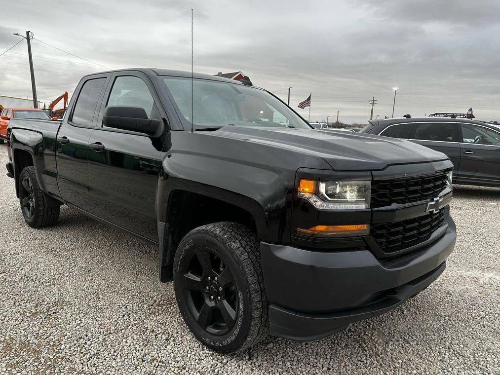 CHEVROLET SILVERADO 2018 1GCVKNEH2JZ137675 image