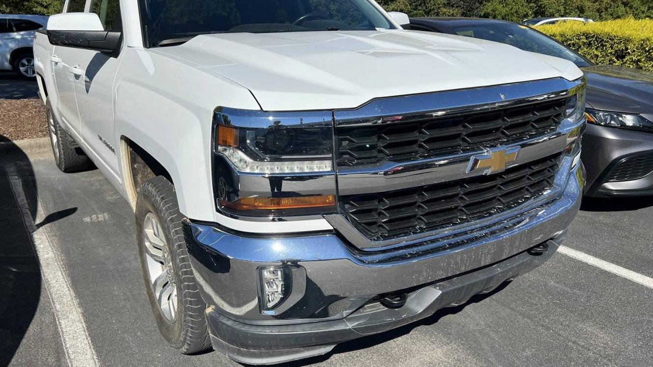 CHEVROLET SILVERADO 2018 3GCUKREC5JG607575 image