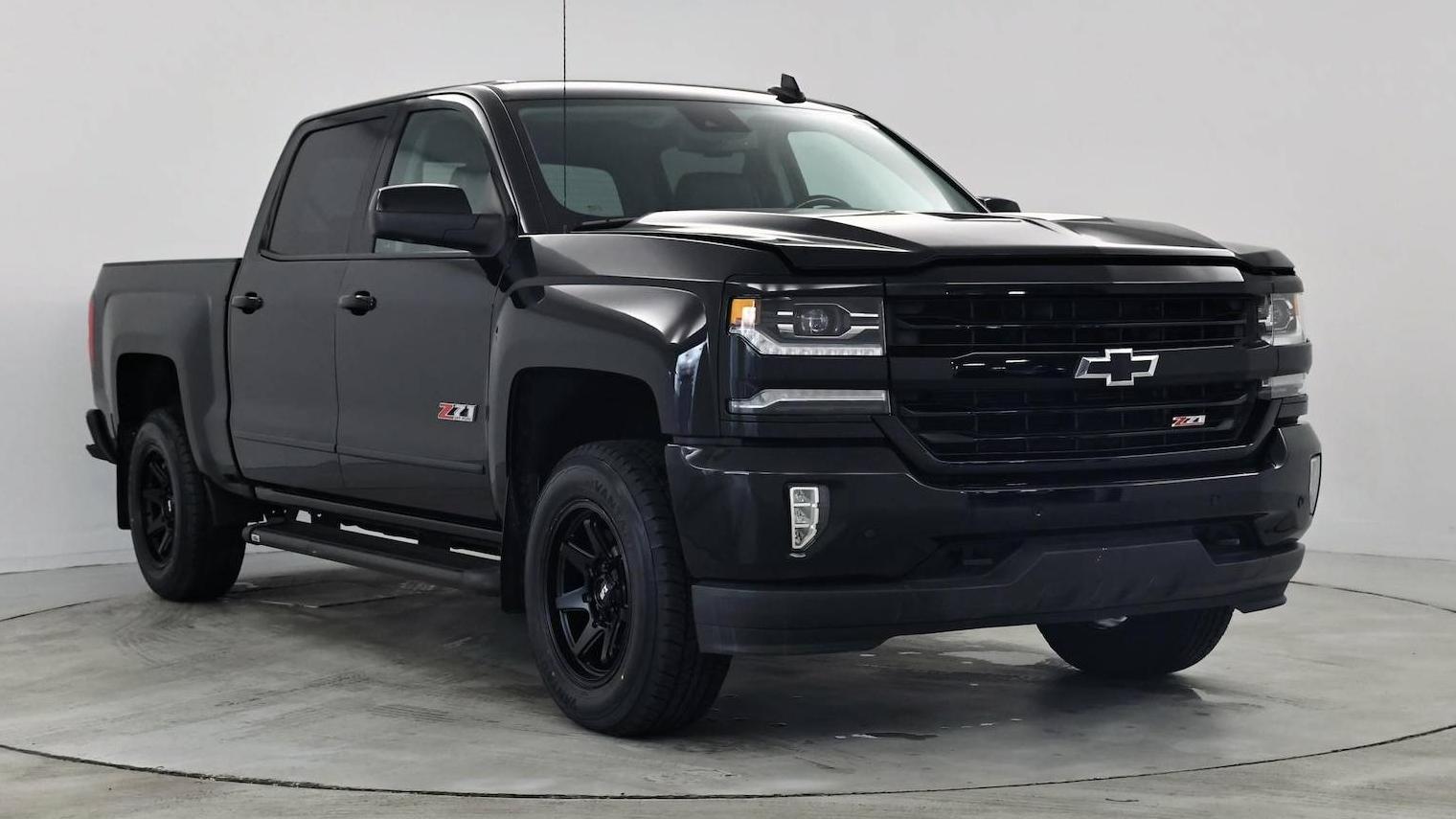 CHEVROLET SILVERADO 2018 3GCUKSECXJG261790 image