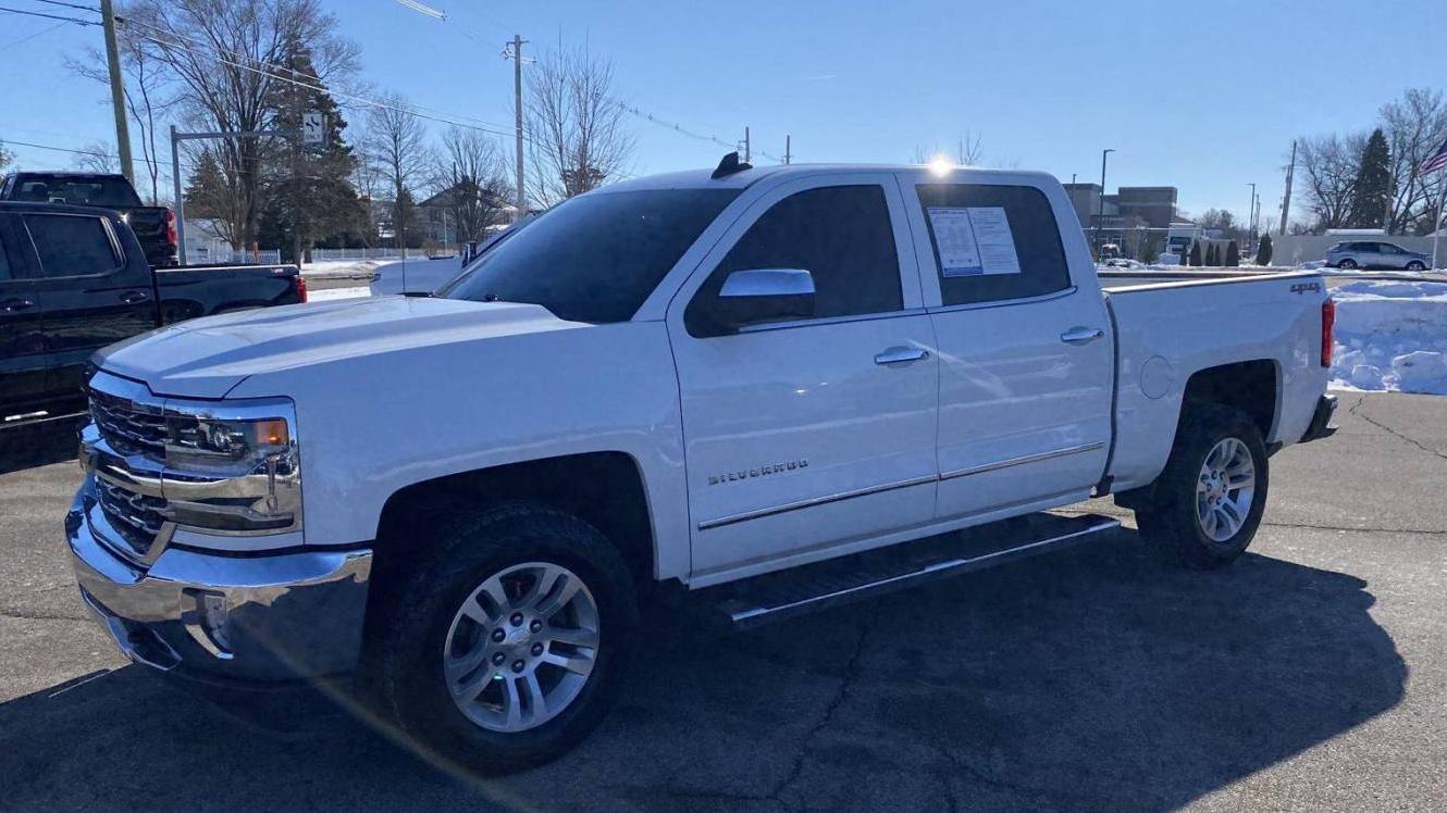 CHEVROLET SILVERADO 2018 3GCUKSEC3JG399025 image