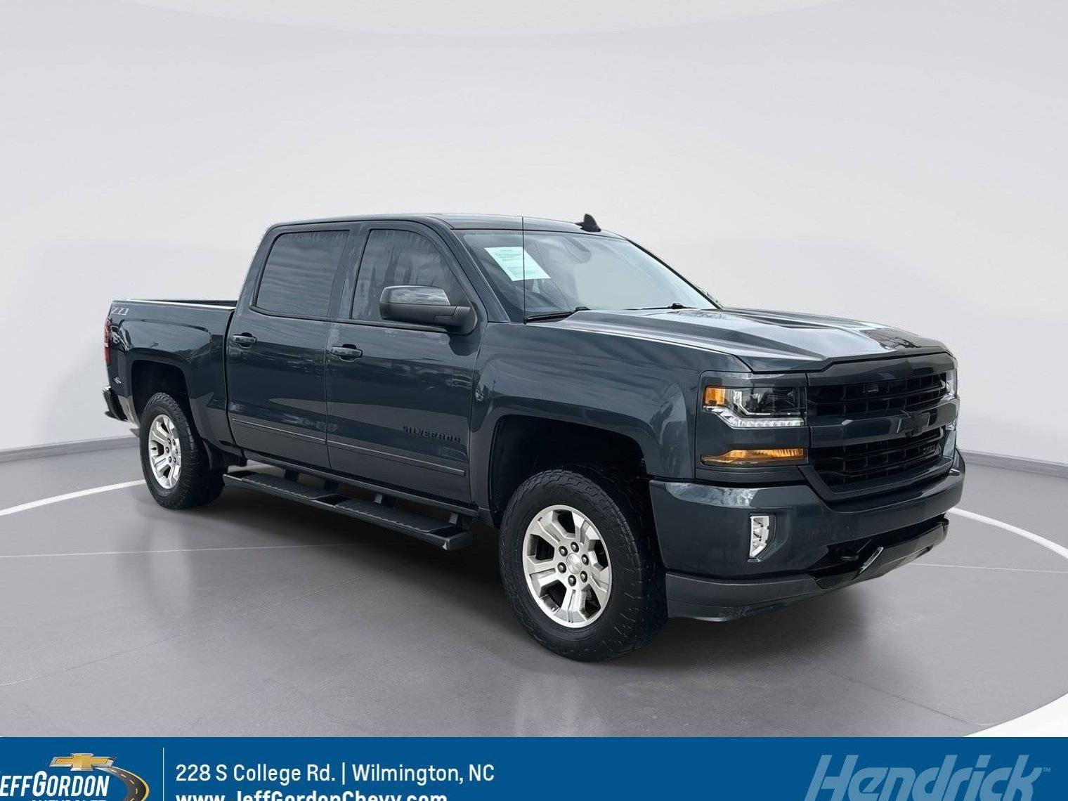 CHEVROLET SILVERADO 2018 3GCUKREC0JG476331 image