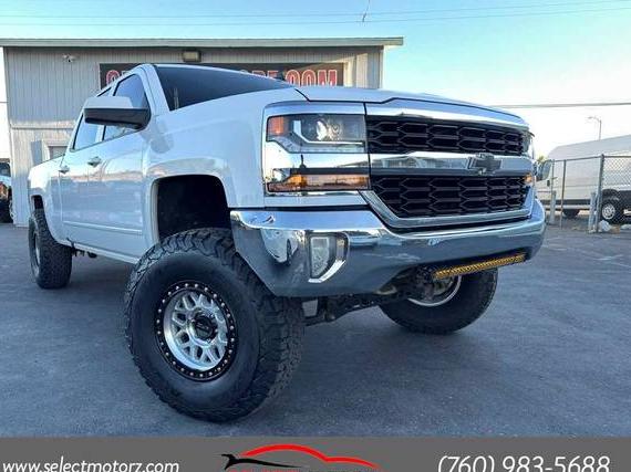 CHEVROLET SILVERADO 2018 3GCPCREC2JG378184 image