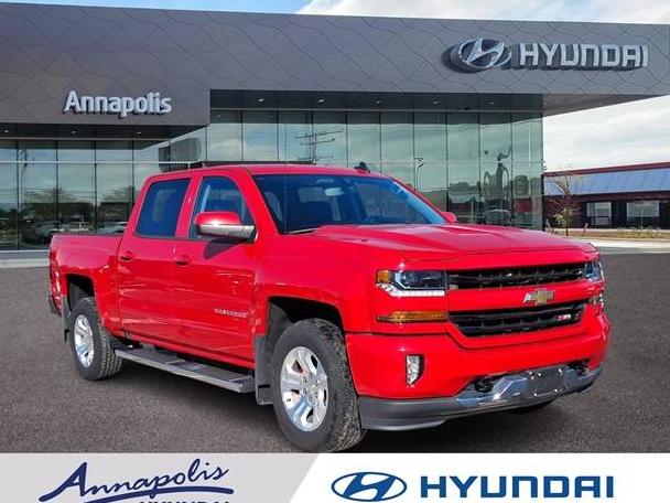 CHEVROLET SILVERADO 2018 3GCUKREC2JG368017 image