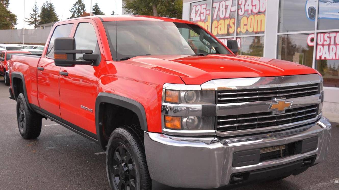 CHEVROLET SILVERADO 2018 1GC1KUEG0JF212648 image