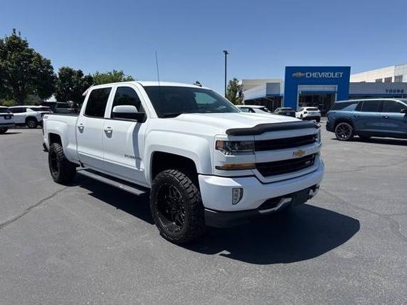 CHEVROLET SILVERADO 2018 1GCUKREC8JF247767 image