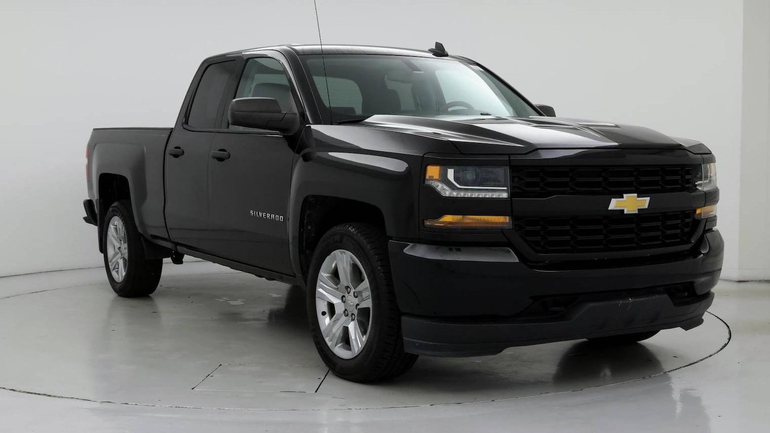 CHEVROLET SILVERADO 2018 1GCRCPECXJZ284180 image