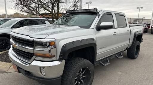 CHEVROLET SILVERADO 2018 3GCUKREC4JG320860 image