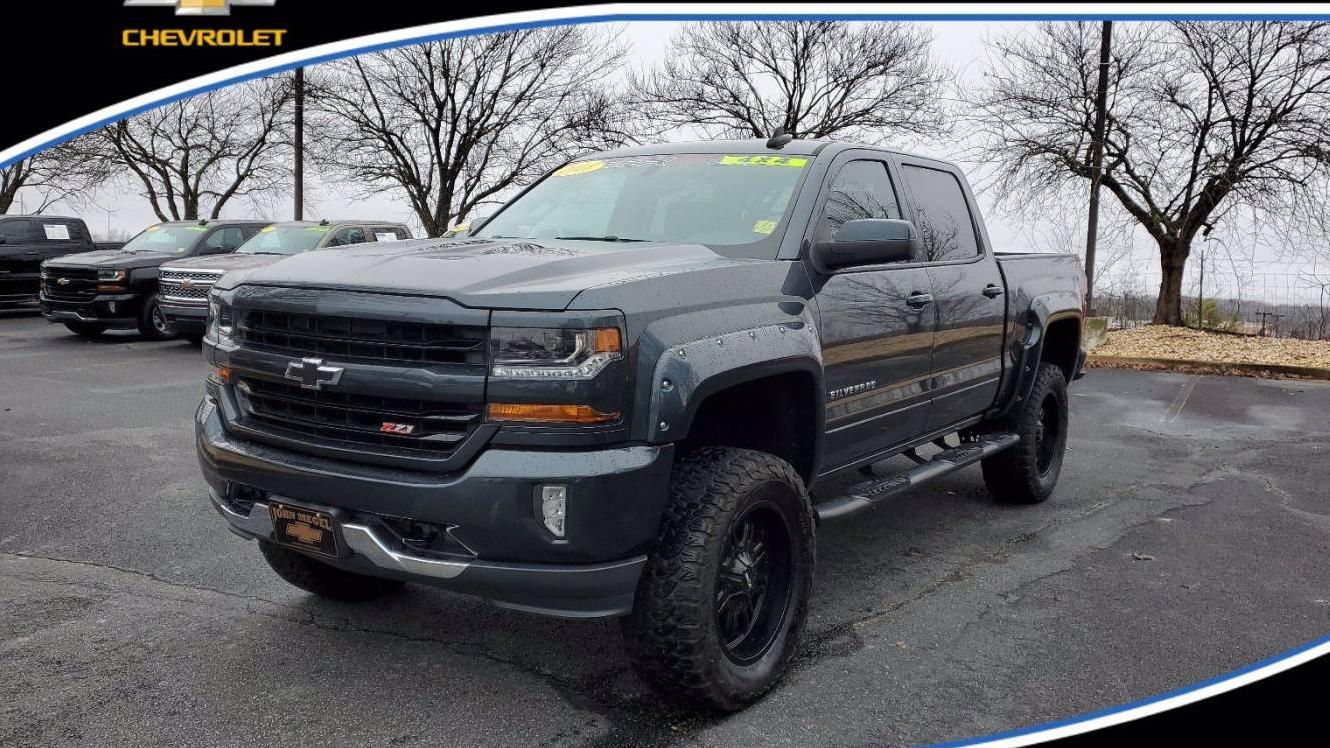 CHEVROLET SILVERADO 2018 3GCUKREC7JG322103 image