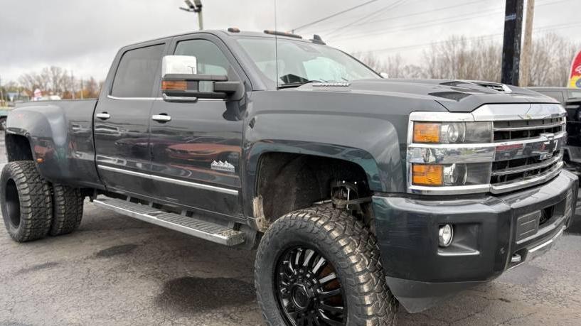 CHEVROLET SILVERADO 2018 1GC4K1EY5JF190277 image