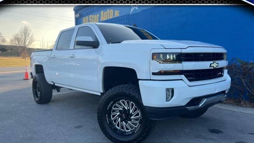 CHEVROLET SILVERADO 2018 3GCUKREC4JG443610 image