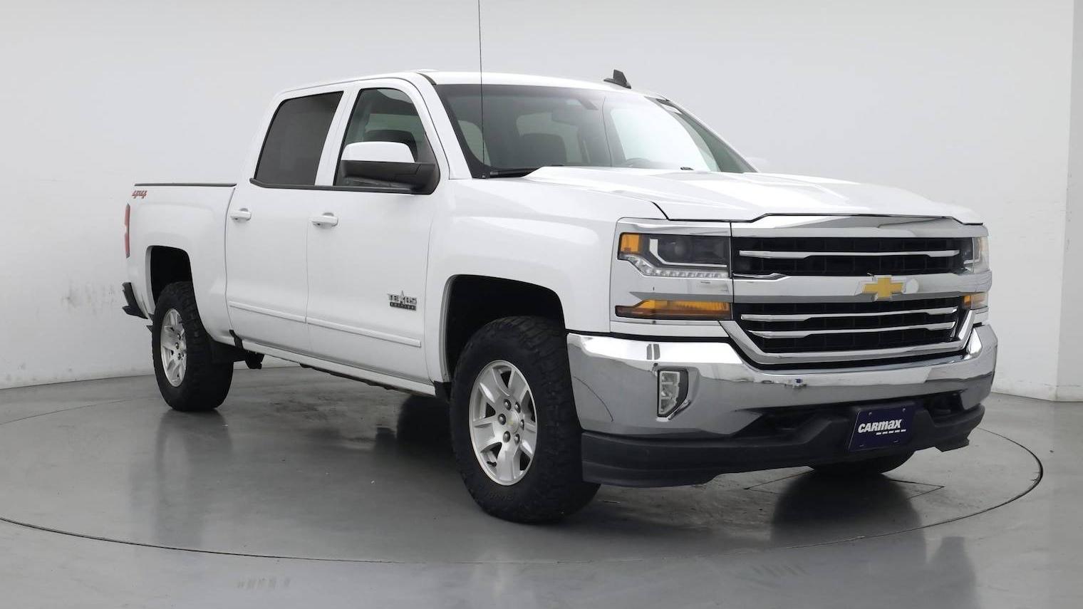 CHEVROLET SILVERADO 2018 3GCUKREC3JG496508 image