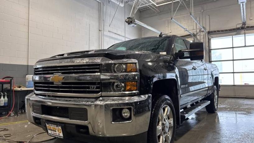 CHEVROLET SILVERADO 2018 1GC1KWEY3JF101807 image