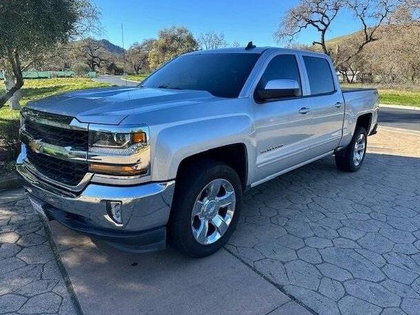 CHEVROLET SILVERADO 2018 3GCUKRER2JG357328 image