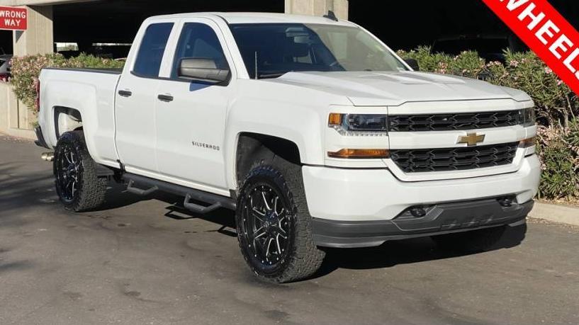 CHEVROLET SILVERADO 2018 1GCRCPEC6JZ357044 image