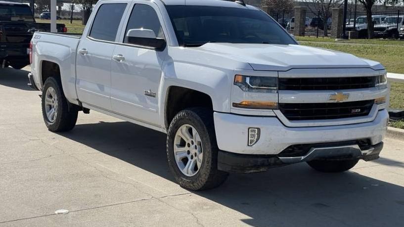 CHEVROLET SILVERADO 2018 3GCUKREC1JG627063 image