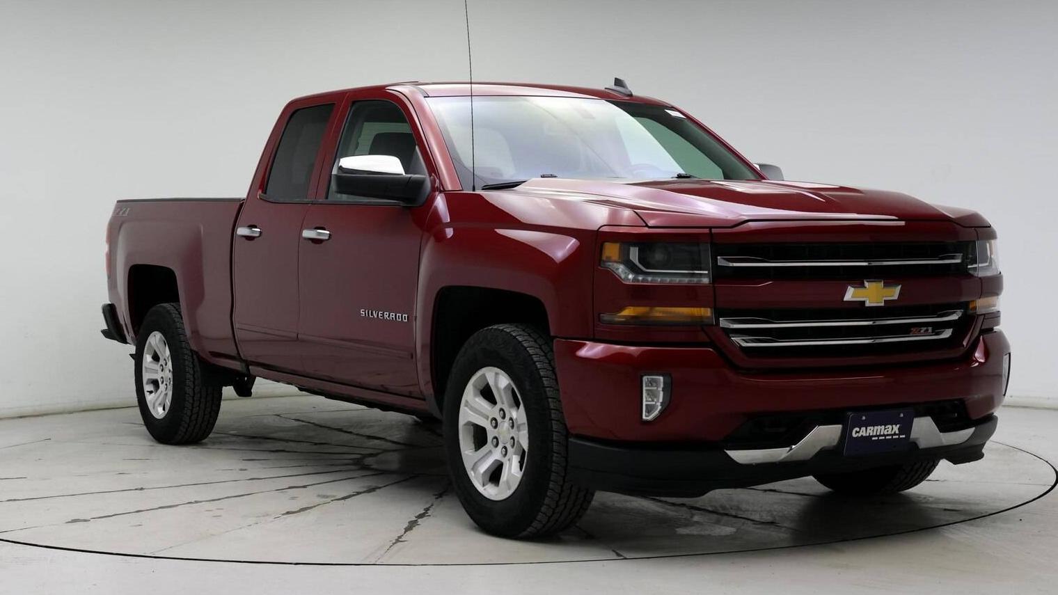 CHEVROLET SILVERADO 2018 2GCVKREC2J1102459 image