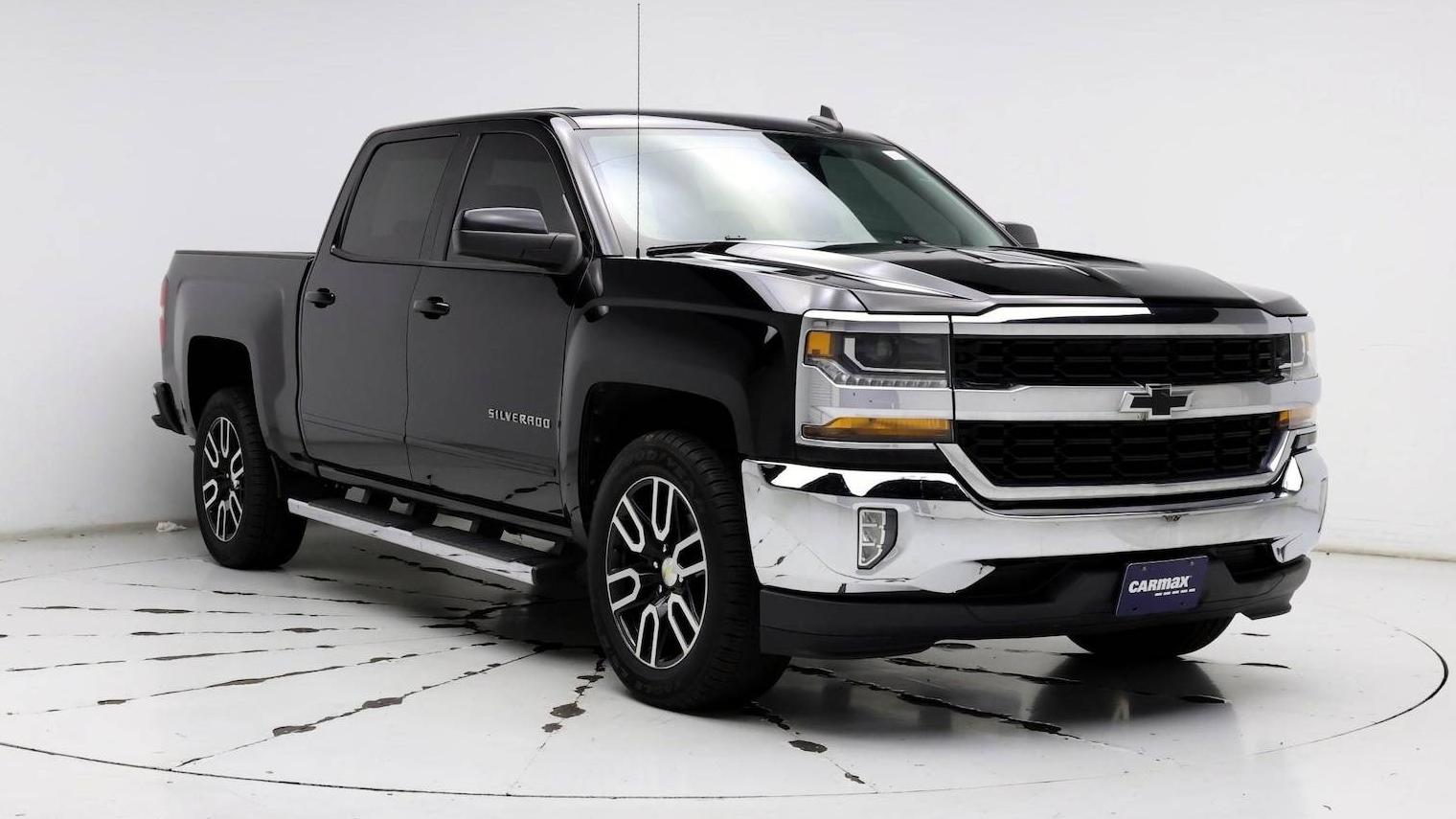 CHEVROLET SILVERADO 2018 3GCPCREC4JG526111 image