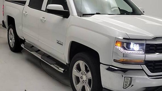 CHEVROLET SILVERADO 2018 3GCPCREC4JG483292 image