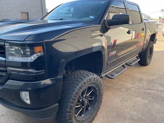 CHEVROLET SILVERADO 2018 3GCUKSEC6JG145745 image