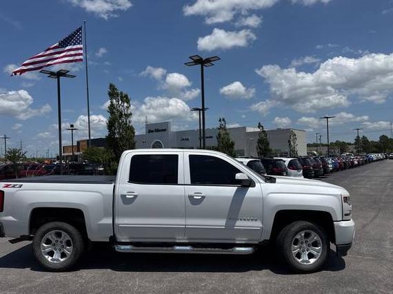 CHEVROLET SILVERADO 2018 3GCUKREC3JG241194 image