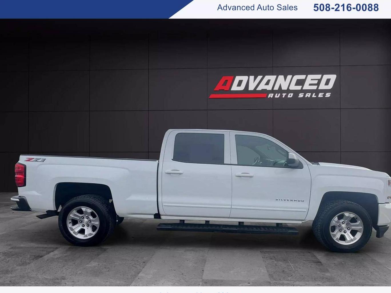 CHEVROLET SILVERADO 2018 3GCUKREC5JG437699 image